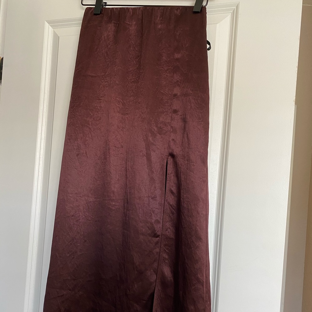 Aritzia Babaton Slip Skirt